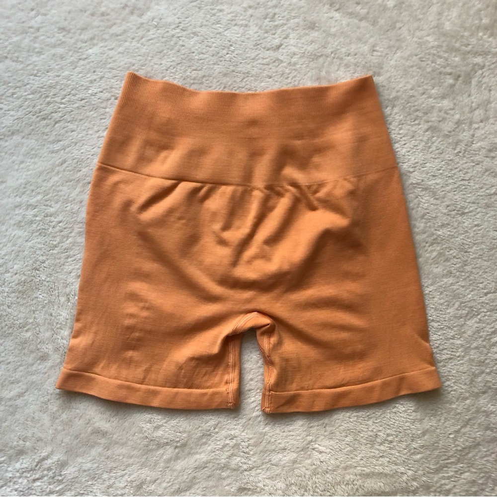 Alphalete Amplify Shorts - Picture 1 of 12